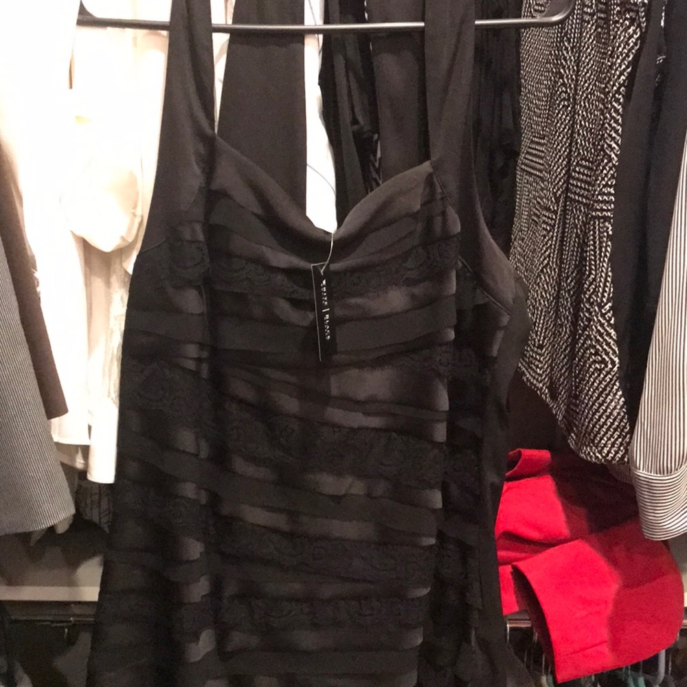 Size L White House Black Market tank